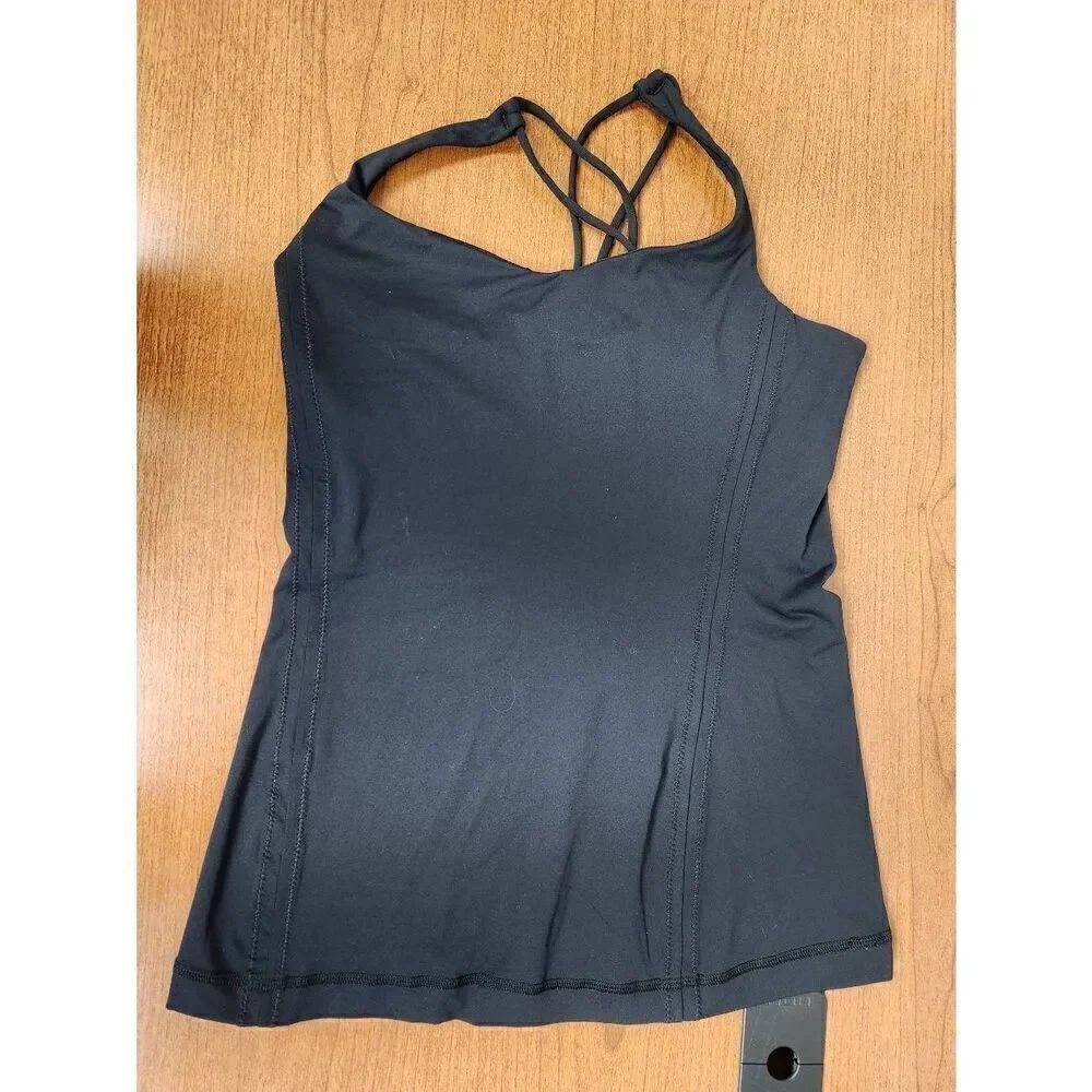 Lululemon Free To Be Tank Luxtreme Built In Bra solid black size 6 original